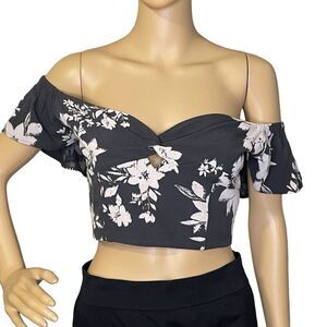 NWT American Eagle Cropped Off Shoulder Floral Top Blouse Dark Gray Cream Large